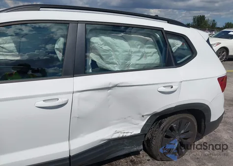 2022 Volkswagen Taos 1.5T S из США, поврежденный, VIN 3VVDX7B25NM009870